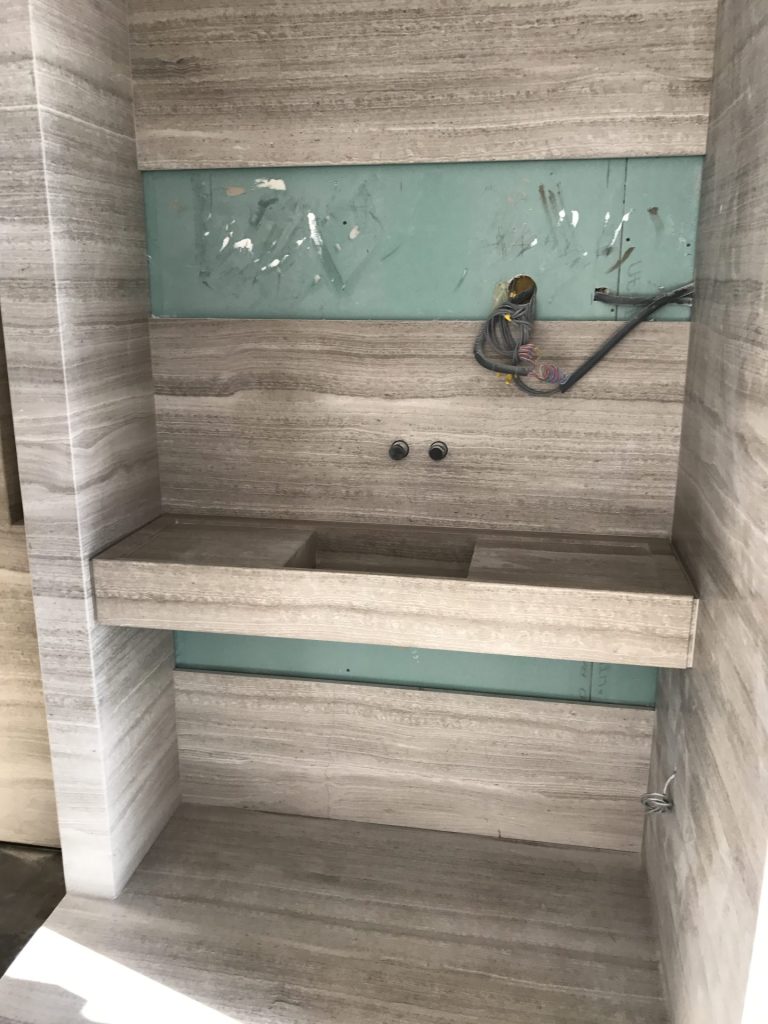 Détails de menuiserie intérieure