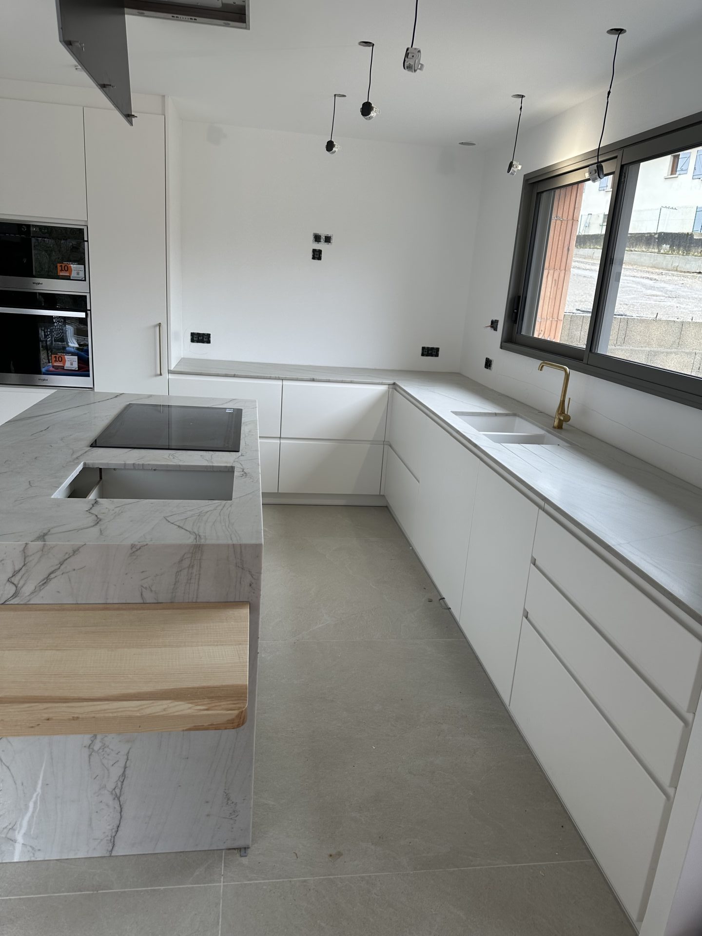 Installation en pierre artisanale